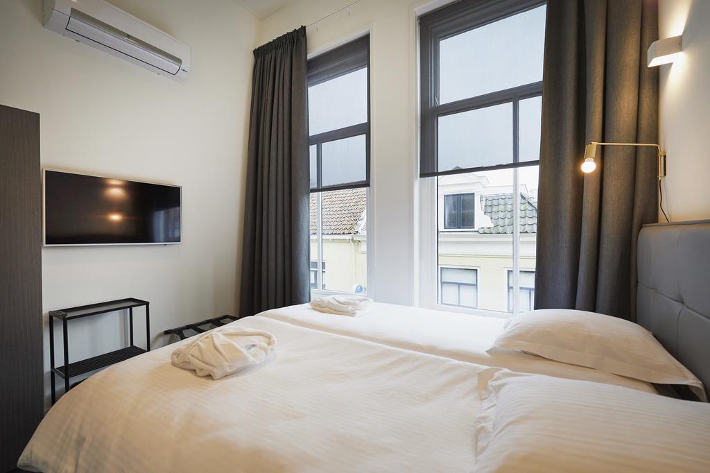 "De Bank" - Hotel Apartments Harlingen Esterno foto