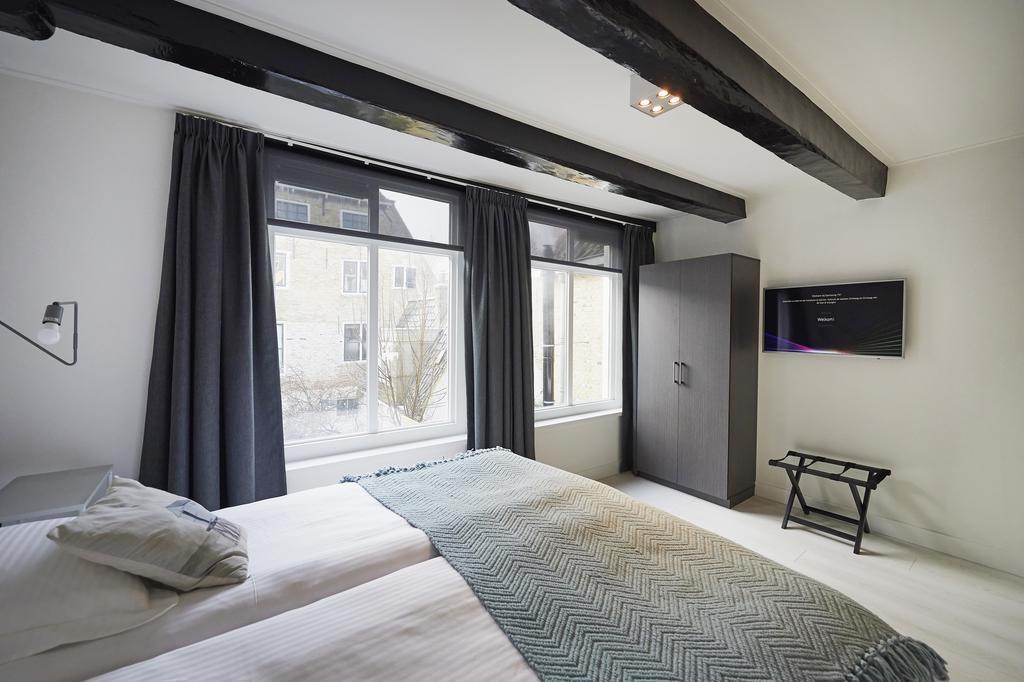 "De Bank" - Hotel Apartments Harlingen Esterno foto